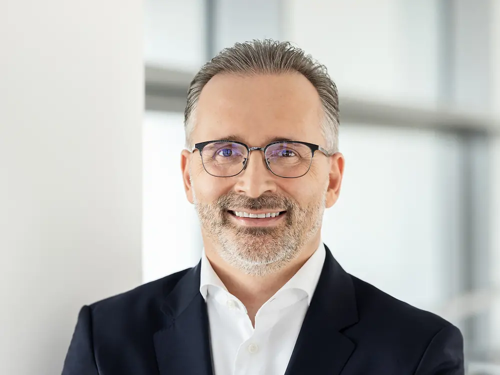 Carsten Knobel