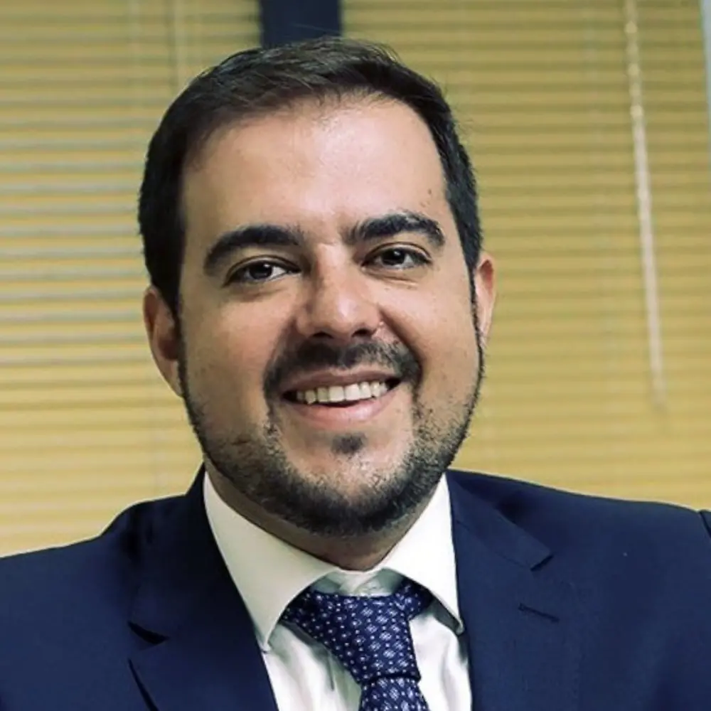 Thiago’s profile picture shows him looking confidently at the camera with a warm, friendly expression.