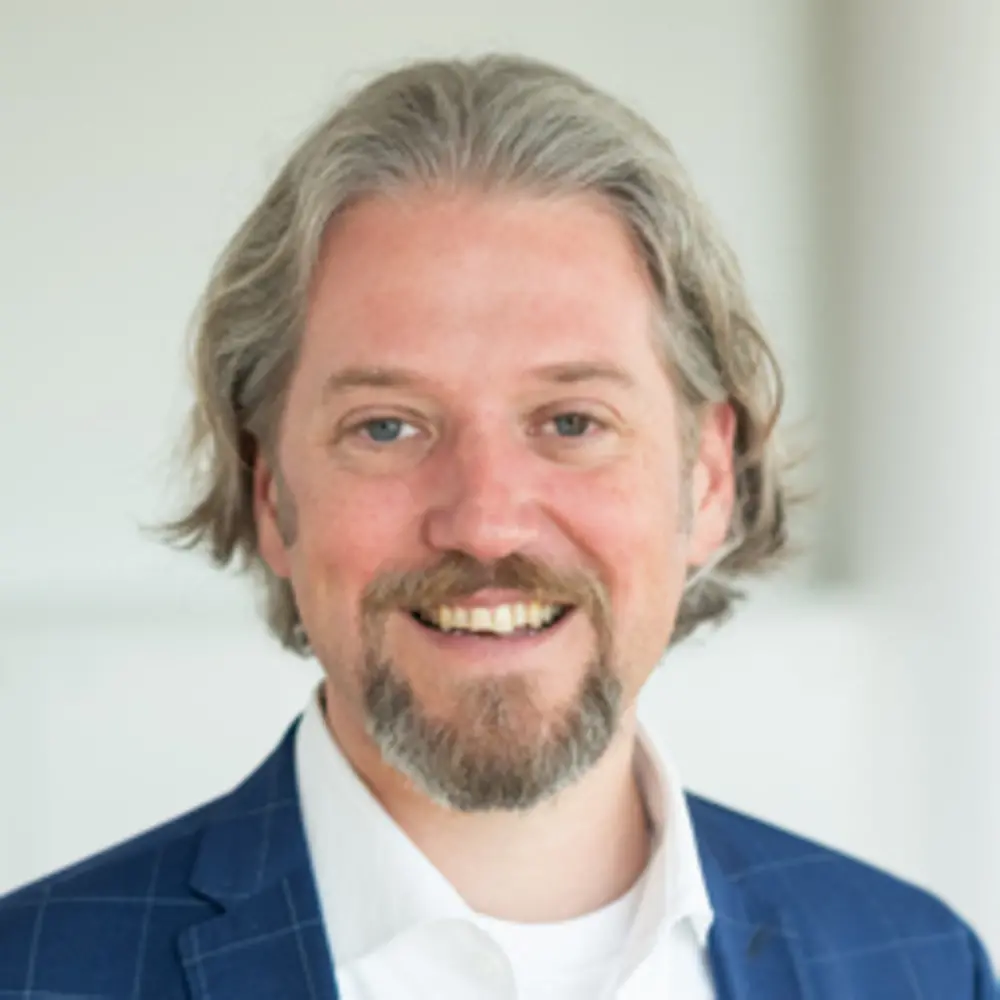 Portrait photo of Dirk Ullrich, climate and nature expert at Henkel