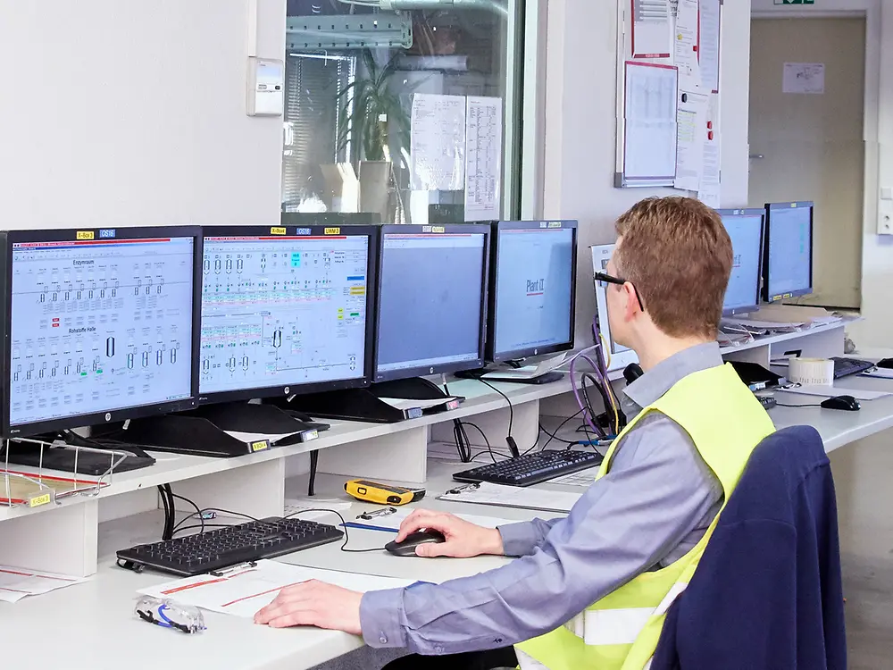 2017-03-10-waschmittelproduktion-andreas-nover-leitstand